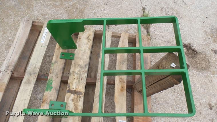 image for item DQ9223 John Deere grill guard