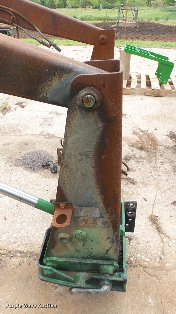 image for item DQ9224 John Deere 620 loader
