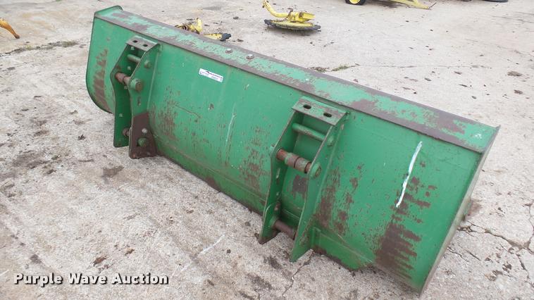 image for item DQ9226 John Deere bucket