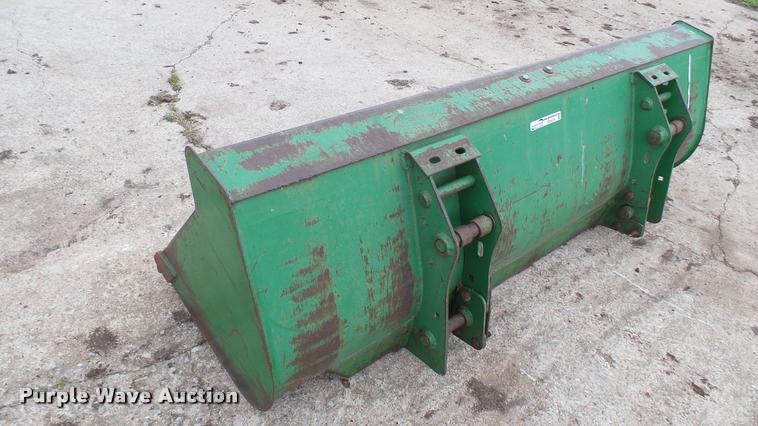 image for item DQ9226 John Deere bucket