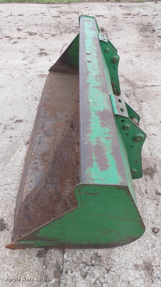 image for item DQ9226 John Deere bucket
