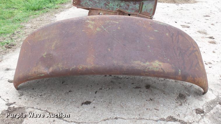 image for item DQ9228 John Deere 41D tractor parts