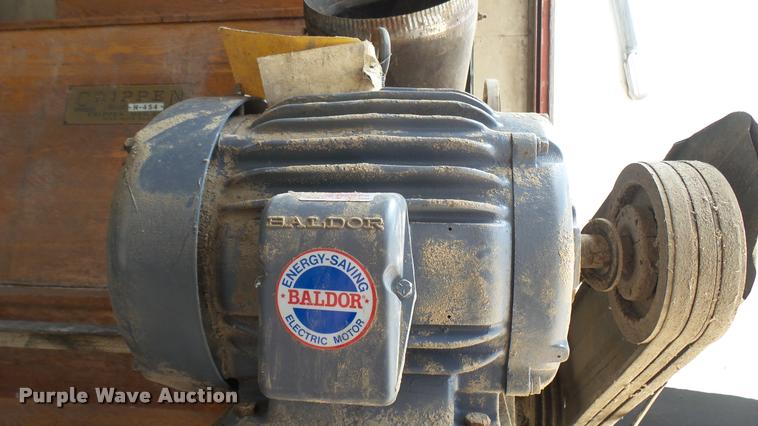 image for item DS9020 Crippen H-454 seed cleaner