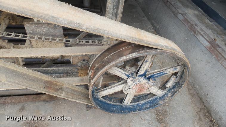 image for item DS9020 Crippen H-454 seed cleaner