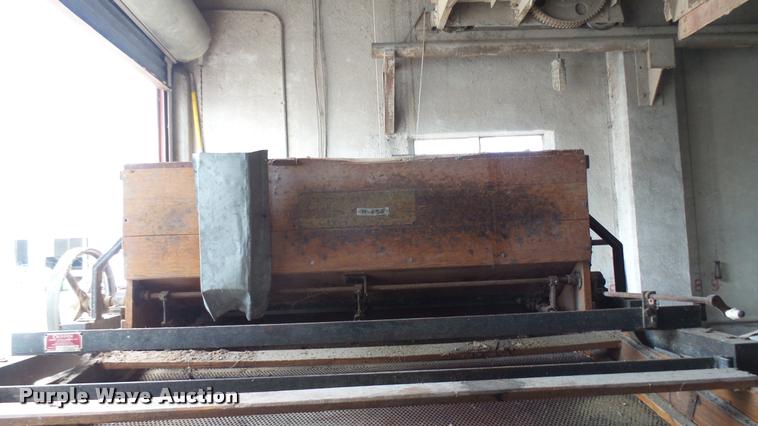 image for item DS9020 Crippen H-454 seed cleaner