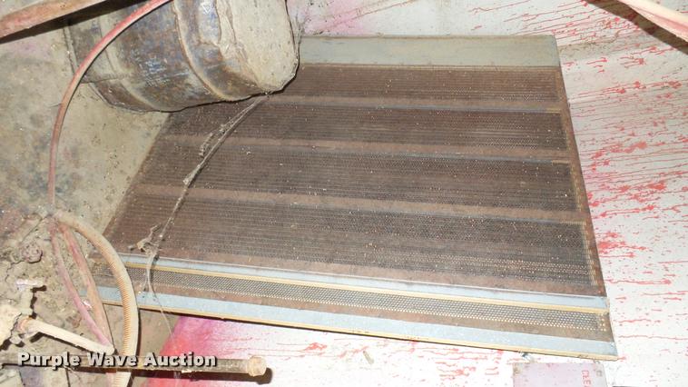 image for item DS9020 Crippen H-454 seed cleaner