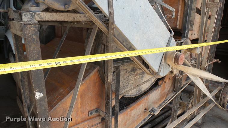 image for item DS9020 Crippen H-454 seed cleaner