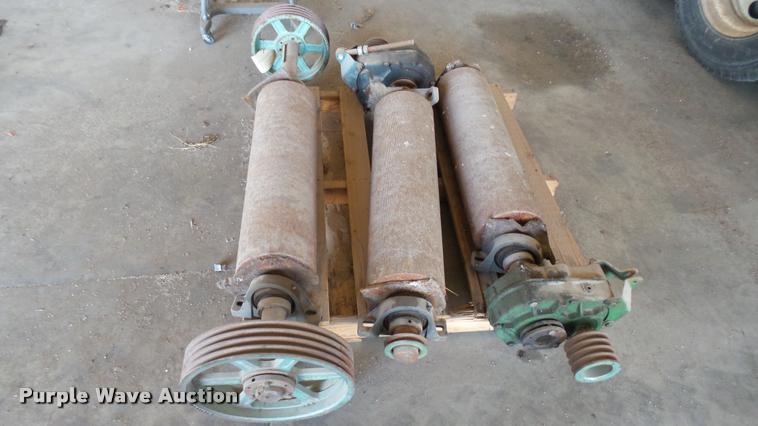 image for item DS9068 Roller mill