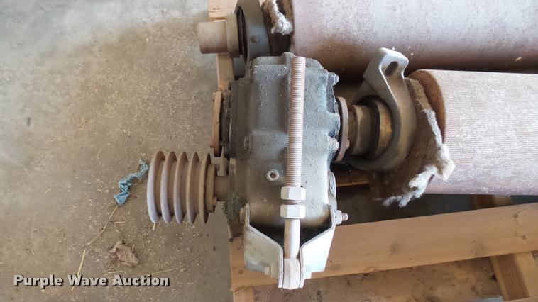 image for item DS9068 Roller mill