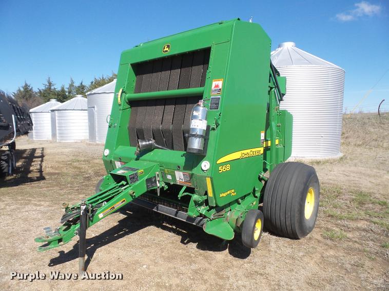 image for item F1996 2010 John Deere 568 Mega Wide Plus round baler