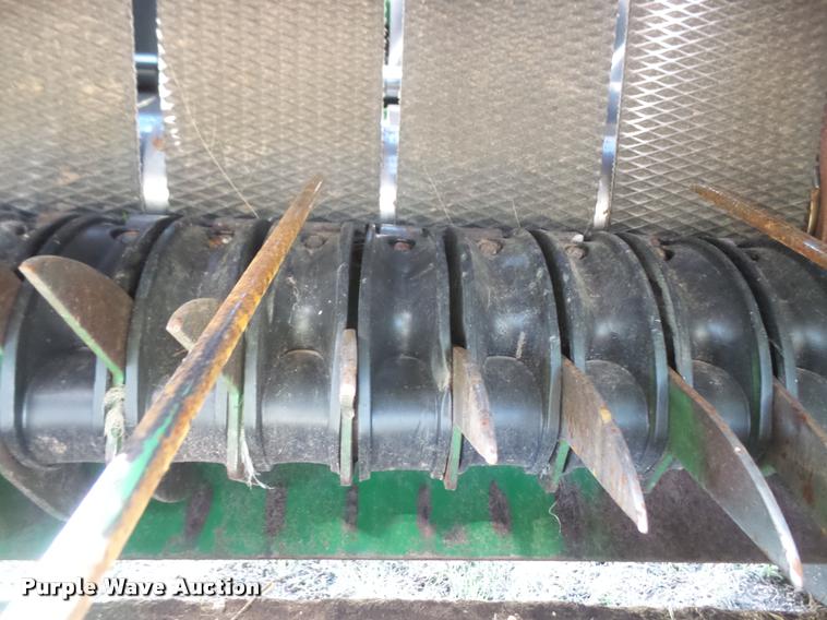 image for item F1996 2010 John Deere 568 Mega Wide Plus round baler