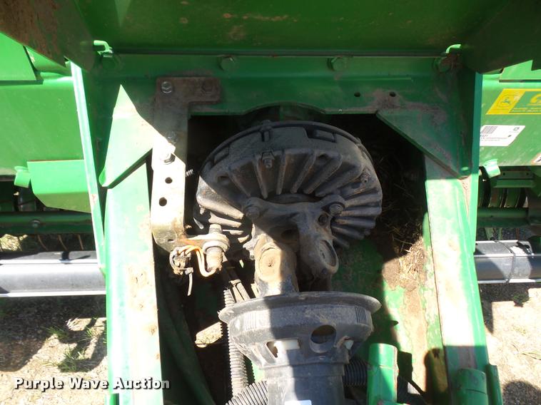 image for item F1996 2010 John Deere 568 Mega Wide Plus round baler