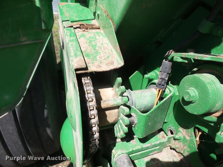 image for item F1996 2010 John Deere 568 Mega Wide Plus round baler