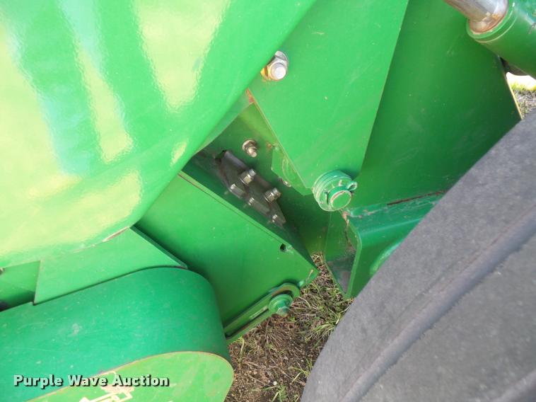 image for item F1996 2010 John Deere 568 Mega Wide Plus round baler