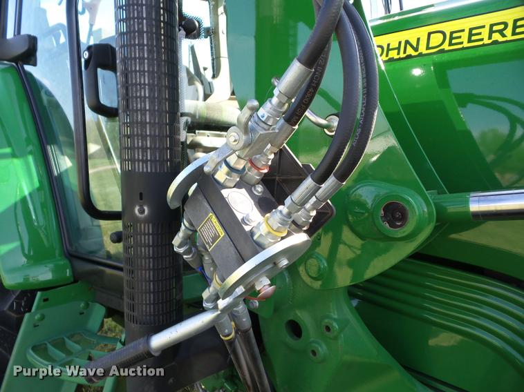 image for item J8643 2013 John Deere 7230 MFWD tractor
