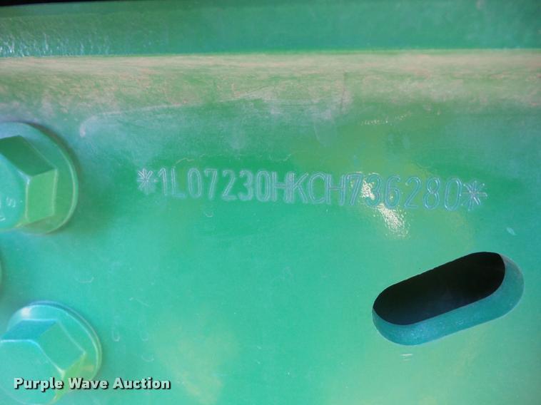 image for item J8643 2013 John Deere 7230 MFWD tractor