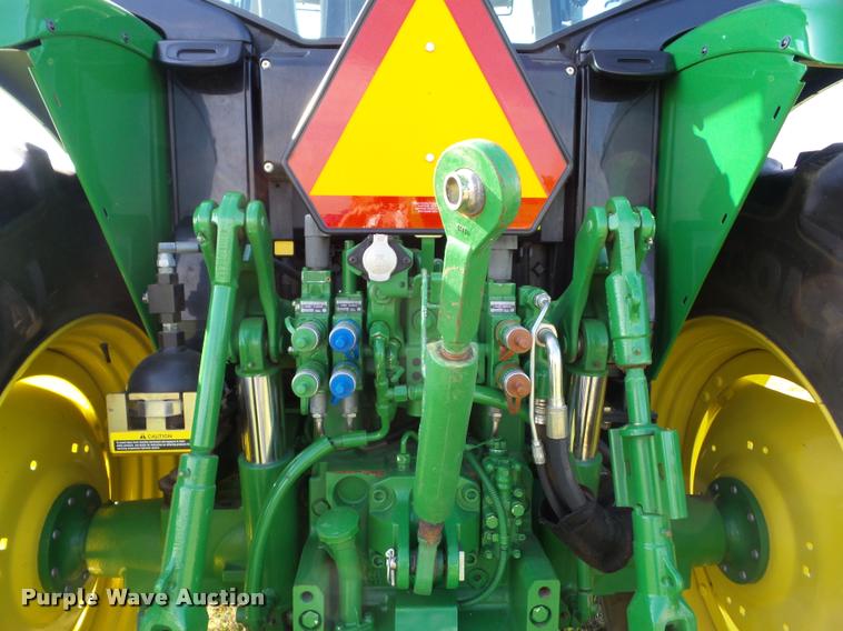 image for item J8643 2013 John Deere 7230 MFWD tractor