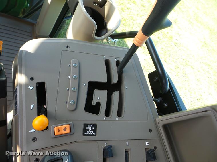 image for item J8643 2013 John Deere 7230 MFWD tractor