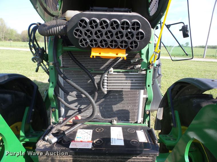 image for item J8643 2013 John Deere 7230 MFWD tractor