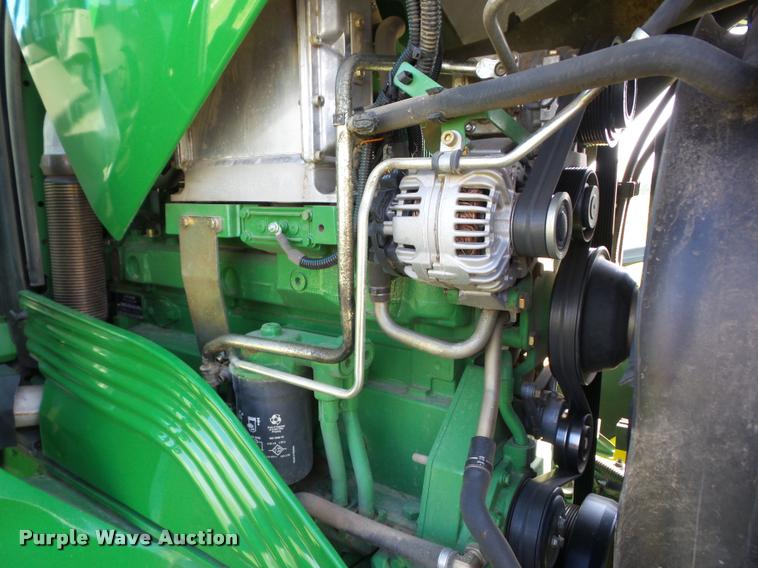 image for item J8643 2013 John Deere 7230 MFWD tractor