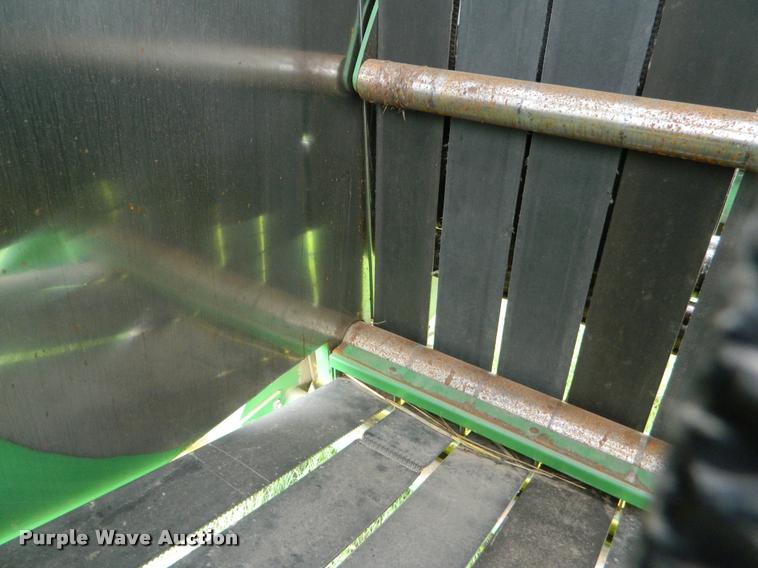 image for item K2561 1984 John Deere 430 round baler