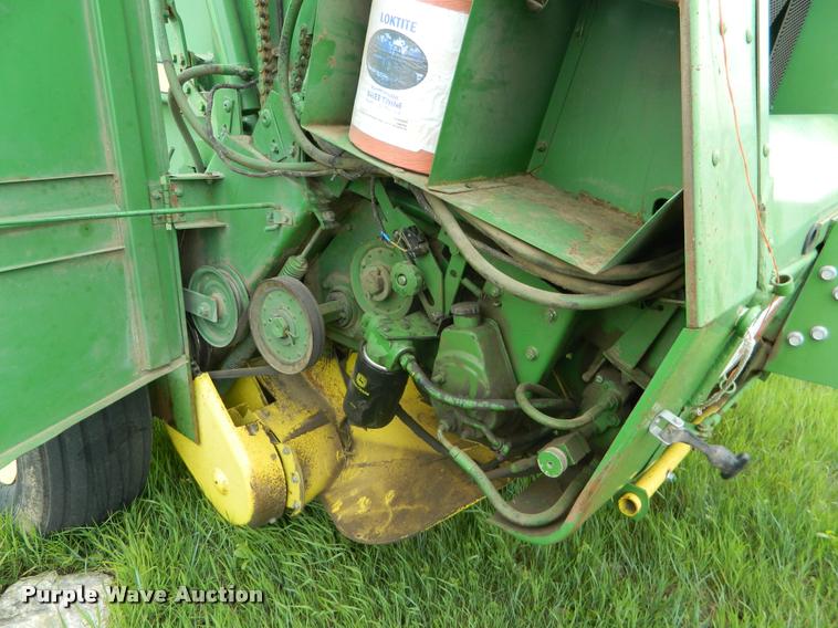 image for item K2561 1984 John Deere 430 round baler