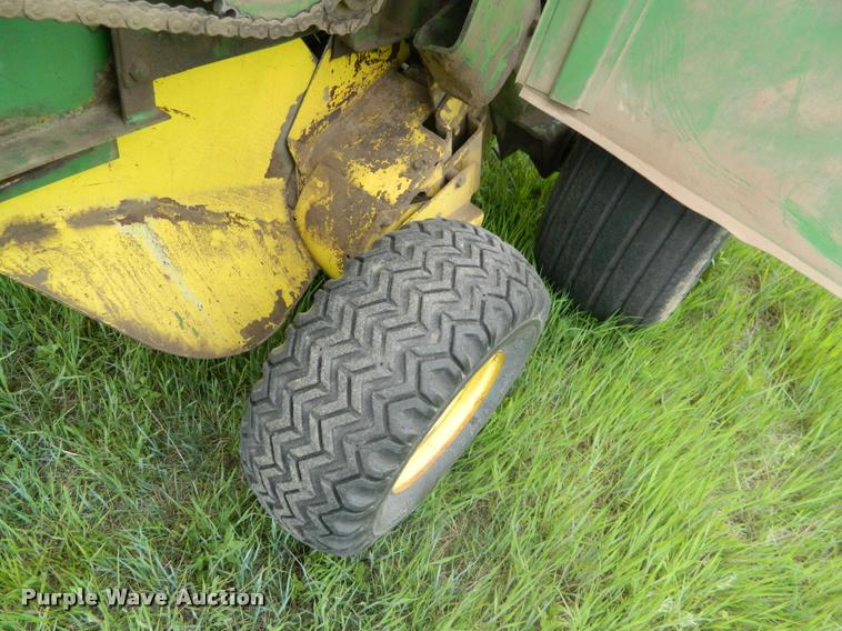 image for item K2561 1984 John Deere 430 round baler