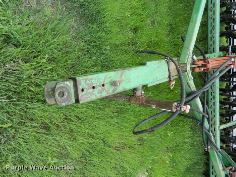 image for item K2562 John Deere 8350 grain drill