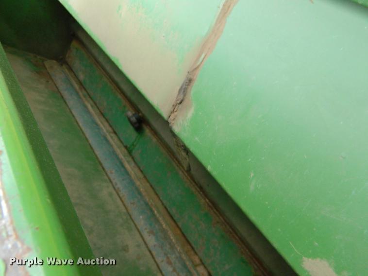 image for item K2562 John Deere 8350 grain drill