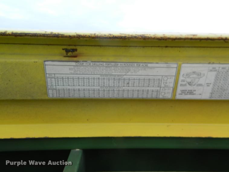 image for item K2562 John Deere 8350 grain drill