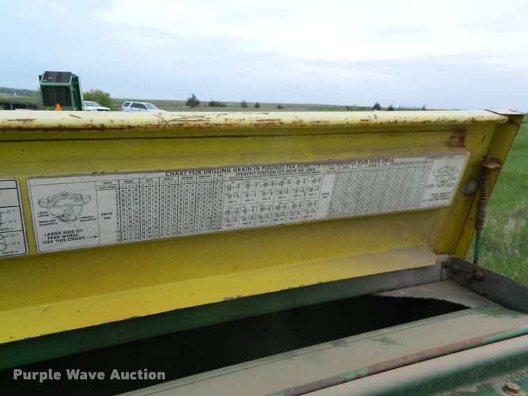 image for item K2562 John Deere 8350 grain drill