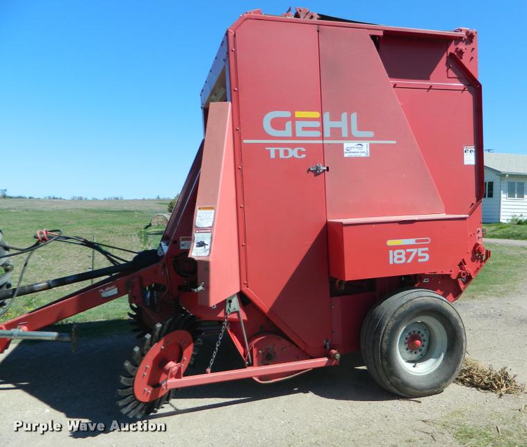 image for item K2564 1990 Gehl 1875 round baler