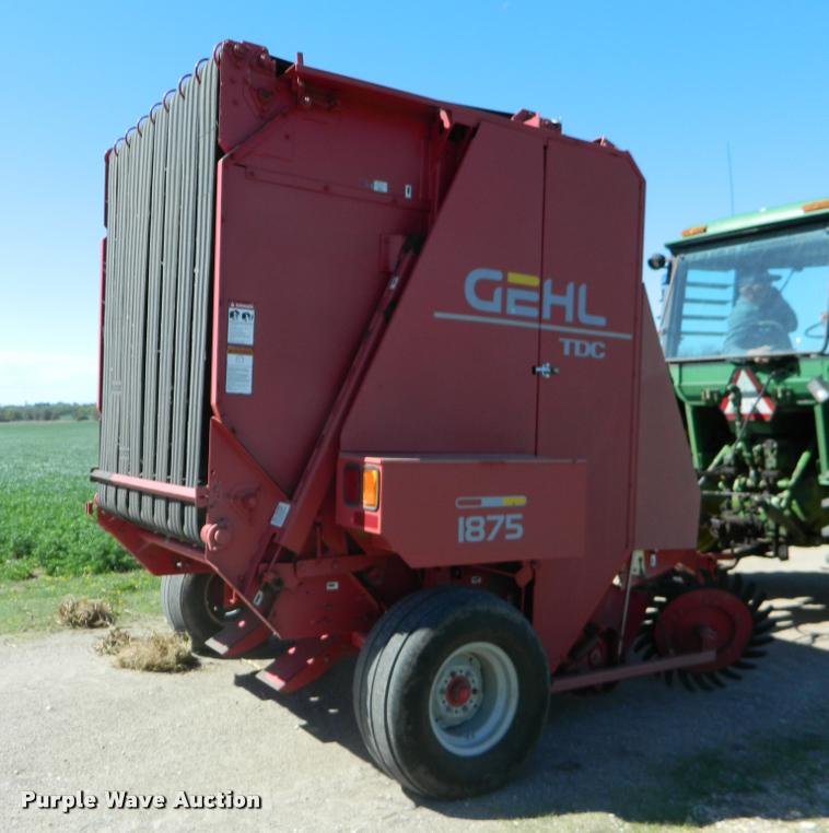 image for item K2564 1990 Gehl 1875 round baler