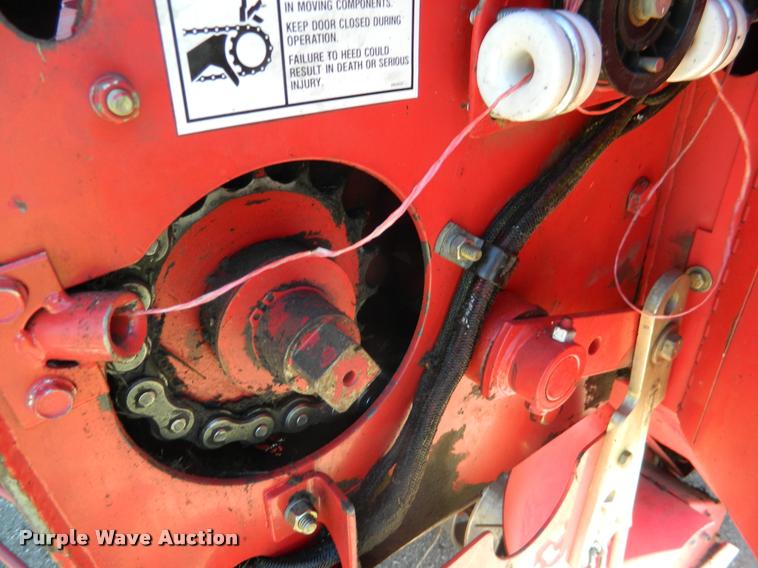 image for item K2564 1990 Gehl 1875 round baler