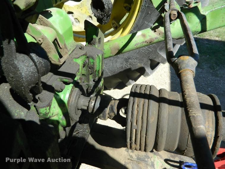 image for item K2564 1990 Gehl 1875 round baler