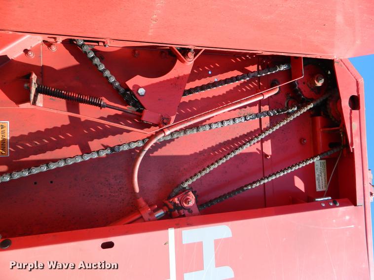 image for item K2564 1990 Gehl 1875 round baler