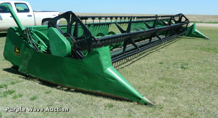 image for item K2566 1994 John Deere 930F flex head