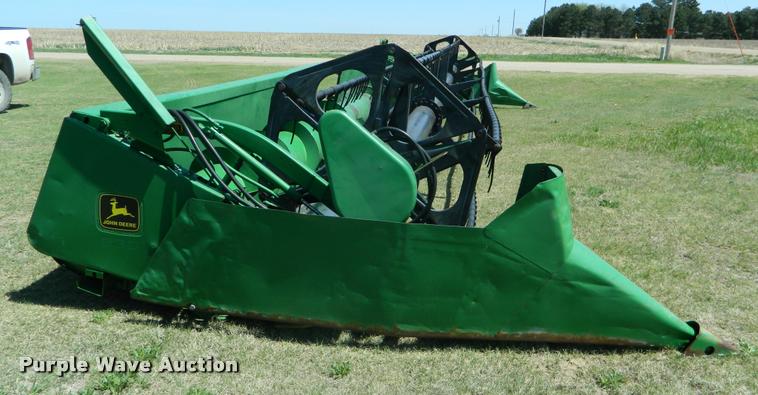 image for item K2566 1994 John Deere 930F flex head