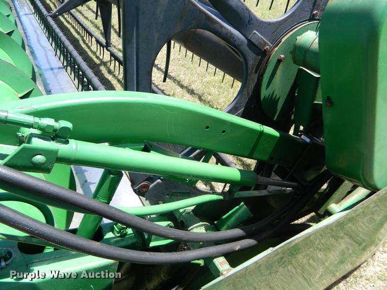 image for item K2566 1994 John Deere 930F flex head