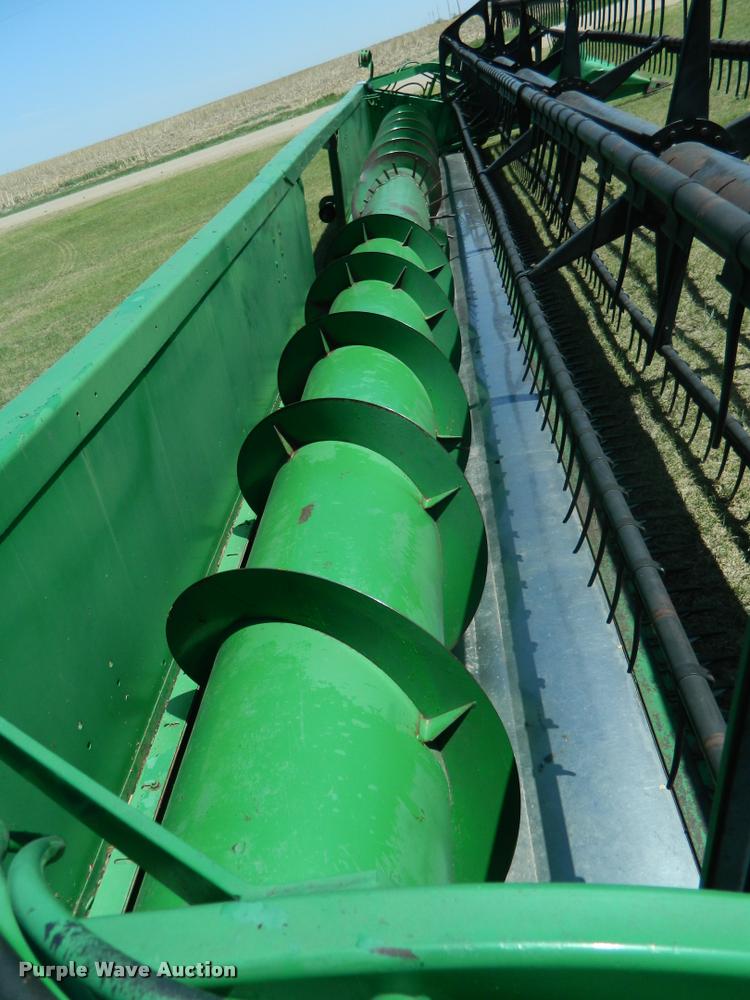 image for item K2566 1994 John Deere 930F flex head