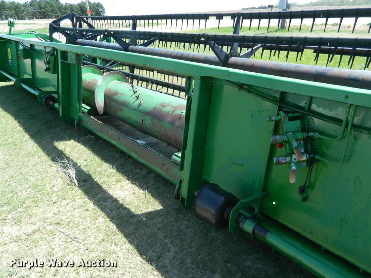 image for item K2566 1994 John Deere 930F flex head