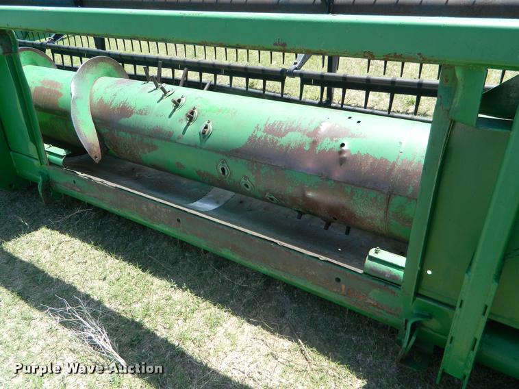 image for item K2566 1994 John Deere 930F flex head