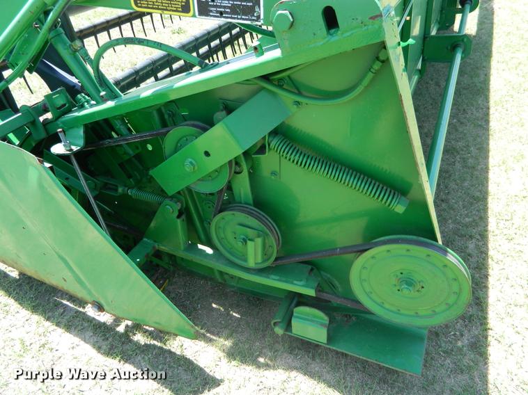 image for item K2566 1994 John Deere 930F flex head