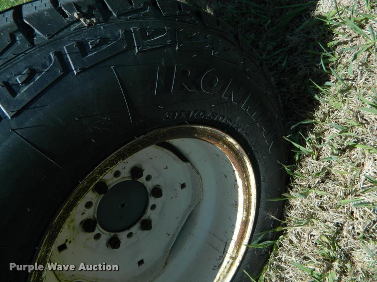 image for item K2568 Melroe 220 self-propelled sprayer