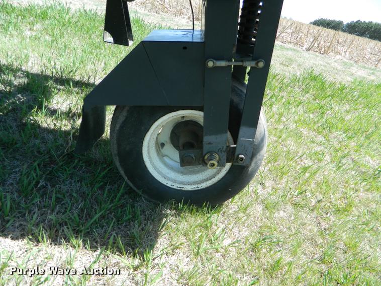 image for item K2568 Melroe 220 self-propelled sprayer