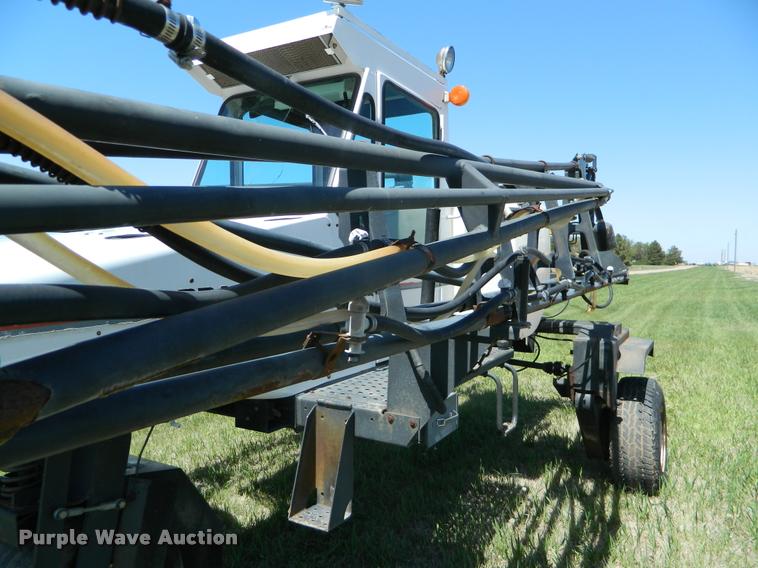 image for item K2568 Melroe 220 self-propelled sprayer