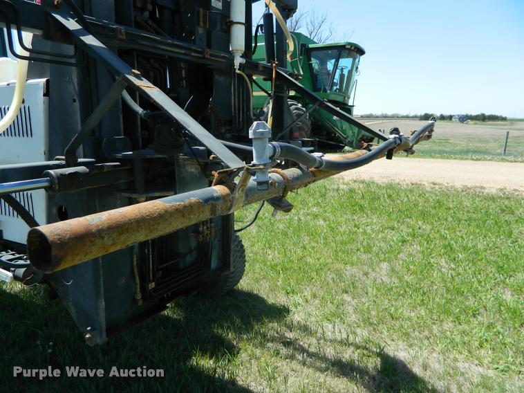 image for item K2568 Melroe 220 self-propelled sprayer