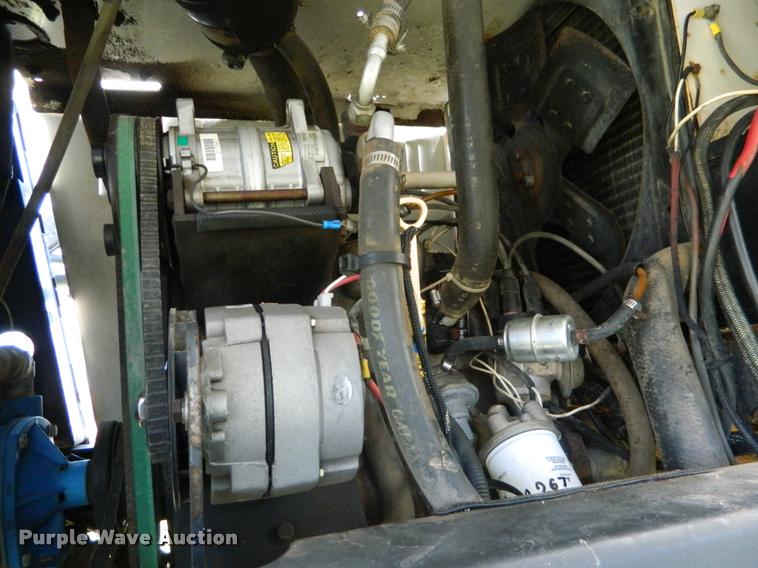 image for item K2568 Melroe 220 self-propelled sprayer