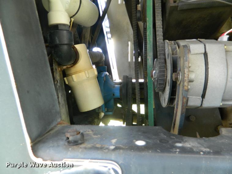 image for item K2568 Melroe 220 self-propelled sprayer