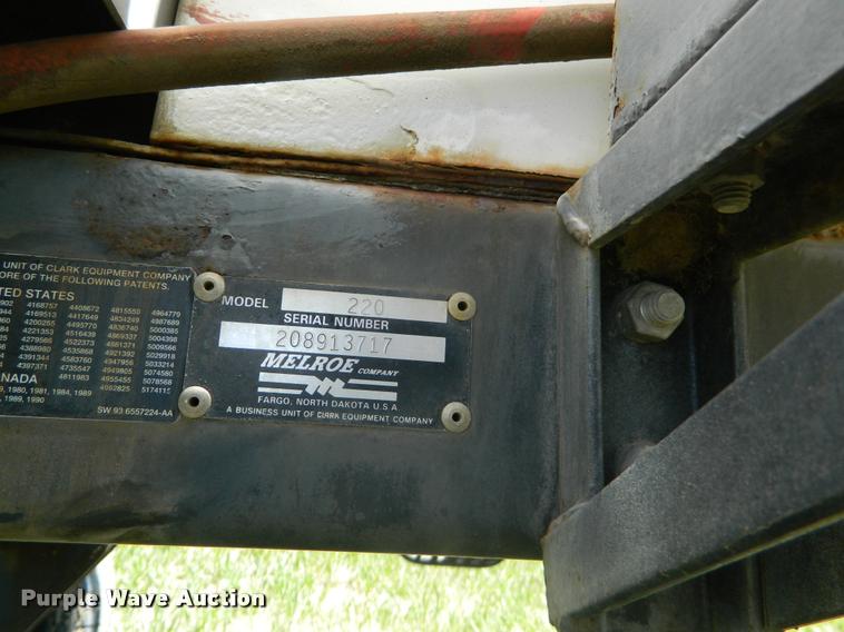 image for item K2568 Melroe 220 self-propelled sprayer